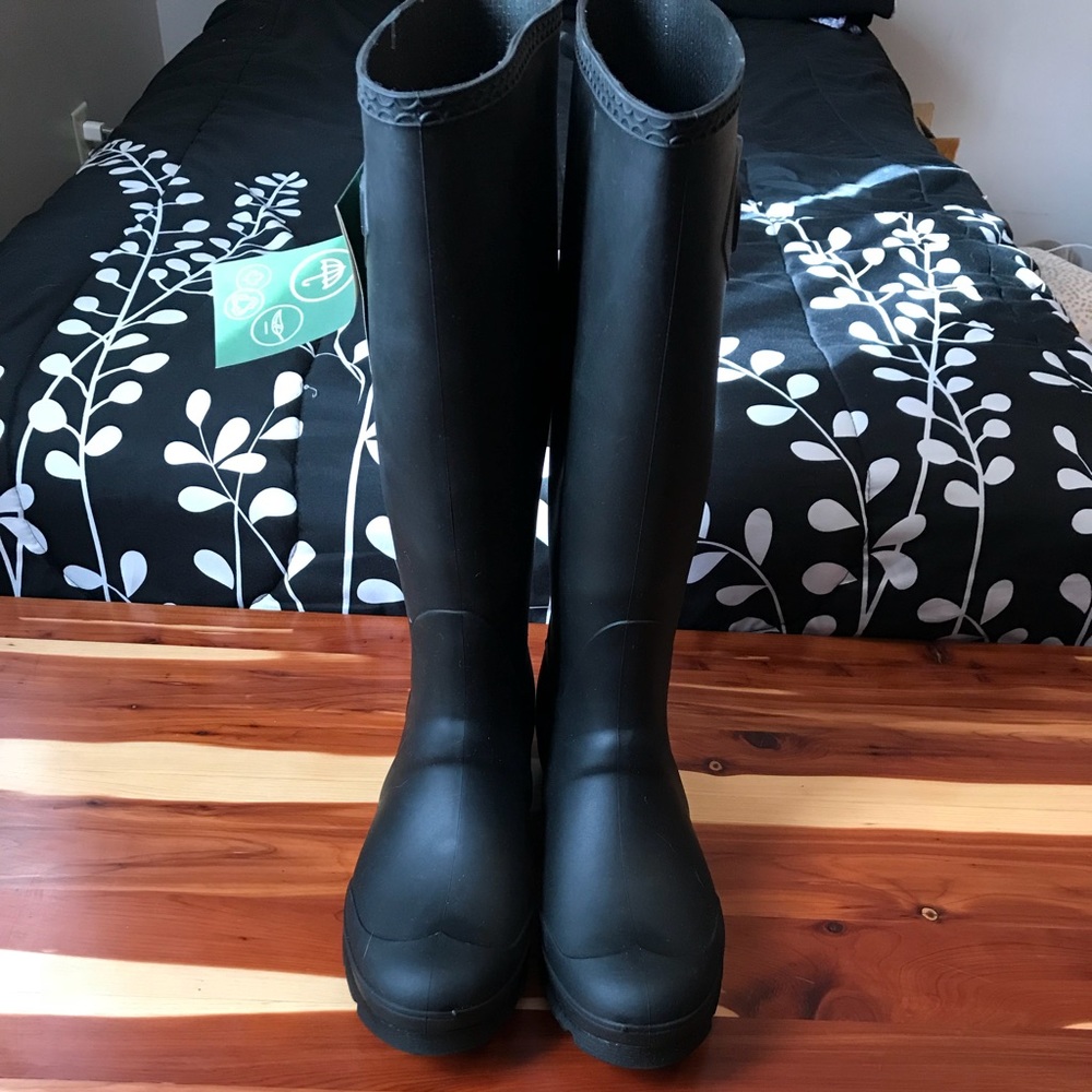 Kamik rain boots